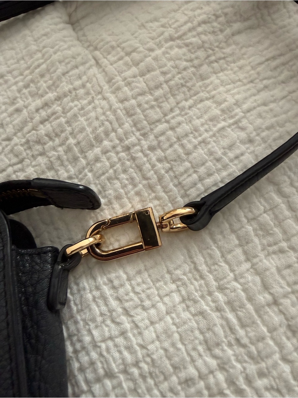 Tory Burch Black Pebbled Leather Crossbody with Gold Hardware - Picture 5 of 11
